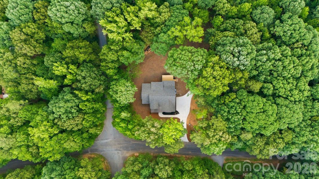Image 34 of a home in .