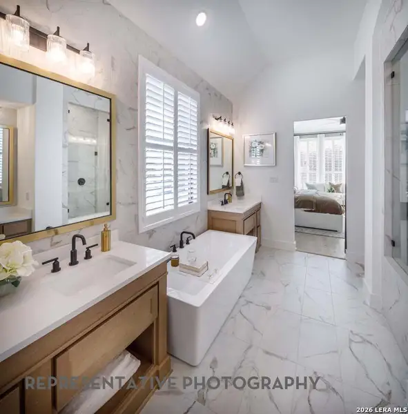 Furnished interior view inside a new home in La Cima, San Marcos (Image 18).