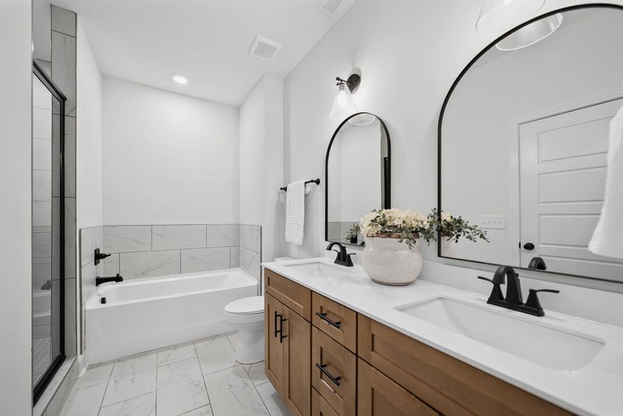 Furnished interior view inside a new home in Summerfield, Clarksville (Image 30).