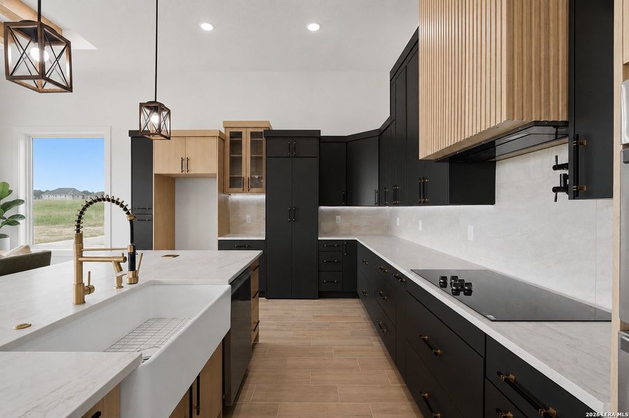 Furnished interior view inside a new home in , La Vernia (Image 12).