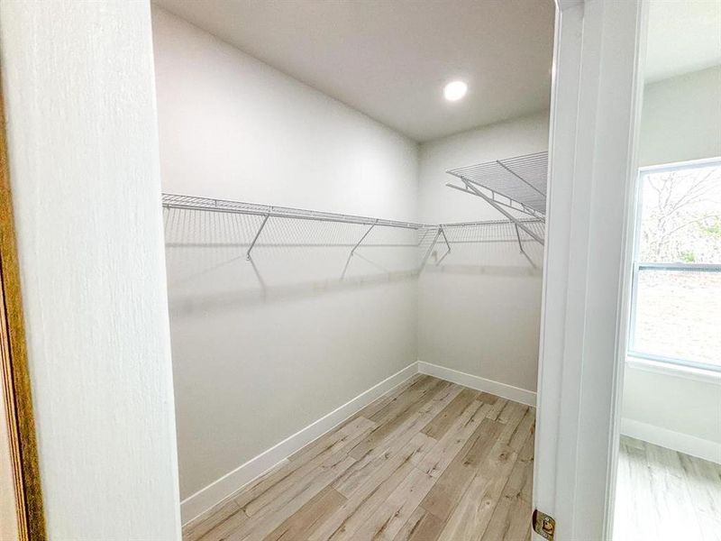 Image 27 of a home in .