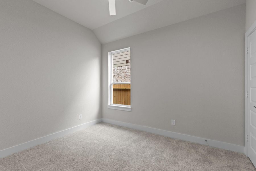 Spacious, unfurnished interior of a new home in Barton Creek Ranch, Conroe (Image 20). Spacious, unfurnished interior of a new home in Barton Creek Ranch, Conroe (Image 20).