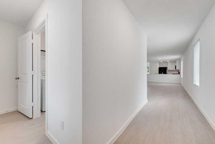 Spacious, unfurnished interior of a new home in Cottonwood, Wilmer (Image 18). Spacious, unfurnished interior of a new home in Cottonwood, Wilmer (Image 18).