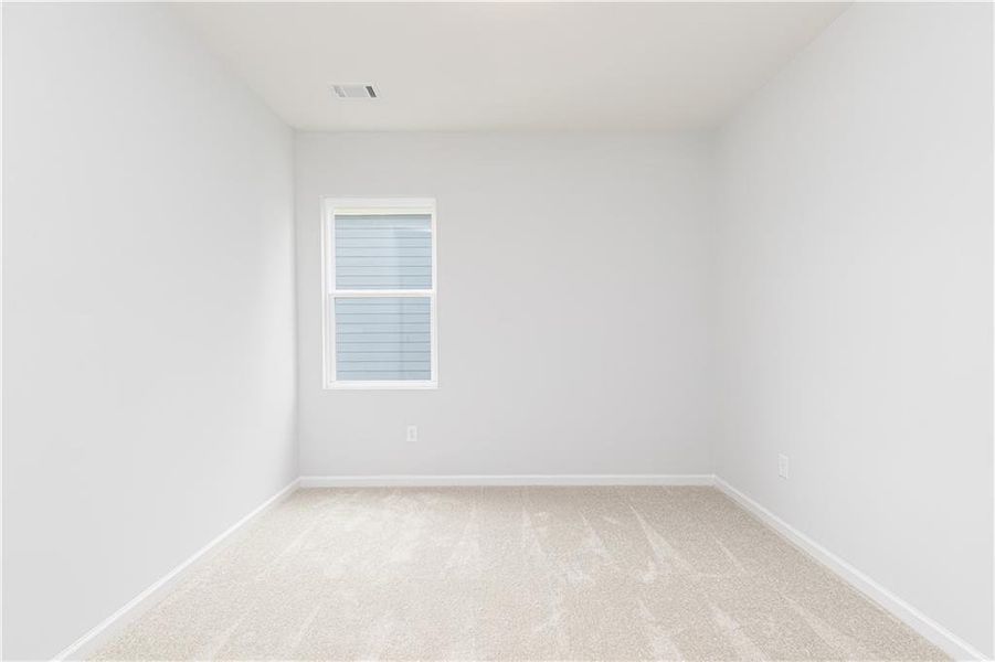 Spacious, unfurnished interior of a new home in Madison at Buice Lake, Acworth (Image 16). Spacious, unfurnished interior of a new home in Madison at Buice Lake, Acworth (Image 16).