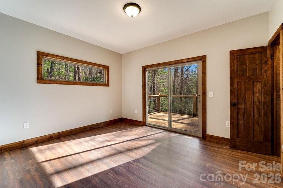 Spacious, unfurnished interior of a new home in , Murphy (Image 15).