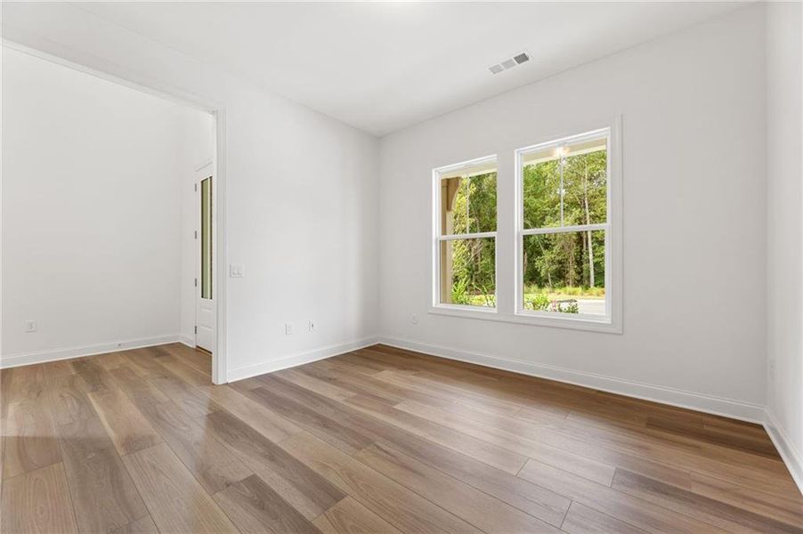 Spacious, unfurnished interior of a new home in Ashbury Commons, Powder Springs (Image 20). Spacious, unfurnished interior of a new home in Ashbury Commons, Powder Springs (Image 20).