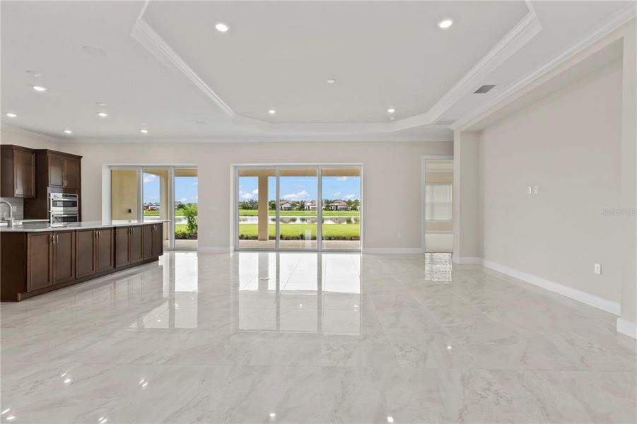 Spacious, unfurnished interior of a new home in , Sarasota (Image 36).