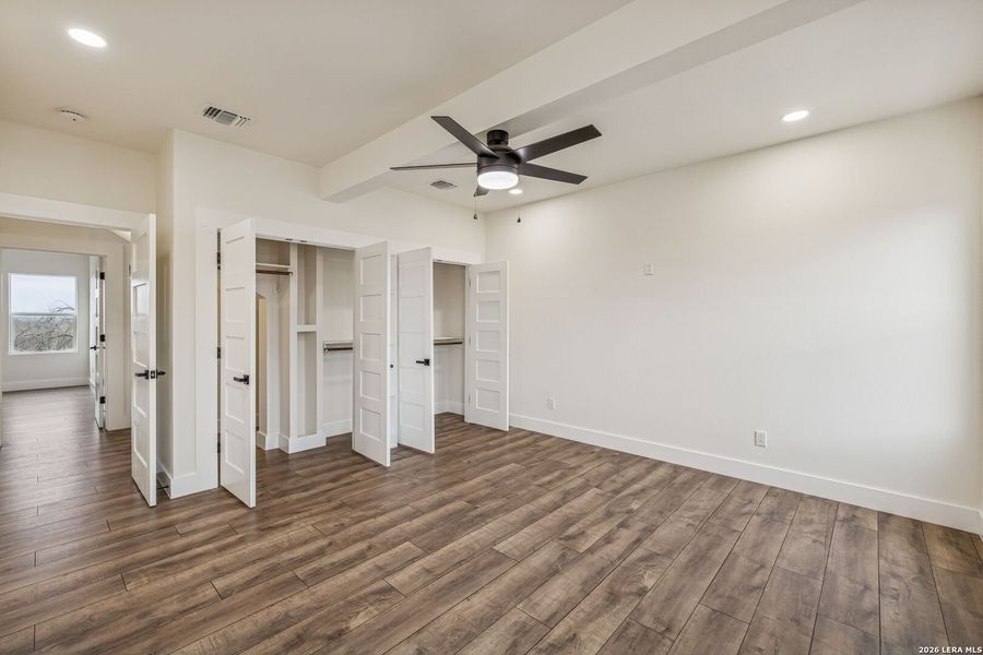 Spacious, unfurnished interior of a new home in , Castroville (Image 65).