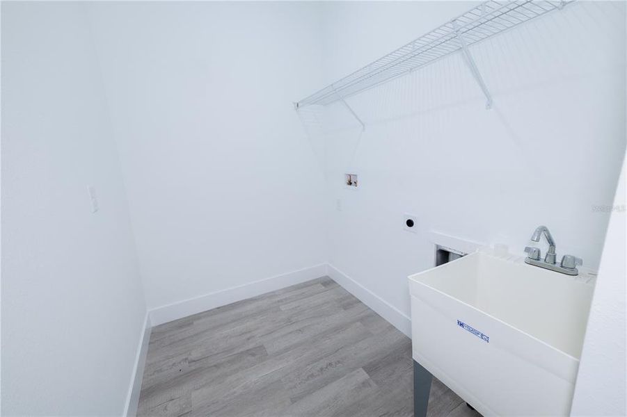 Spacious, unfurnished interior of a new home in , Citrus Springs (Image 28). Spacious, unfurnished interior of a new home in , Citrus Springs (Image 28).