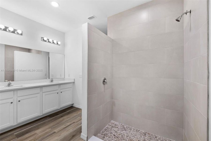 Image 31 of a home in . Image 31 of a home in .