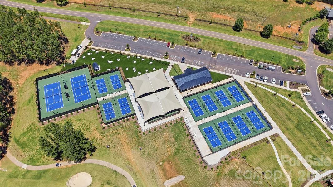Amenities/Clubhouse