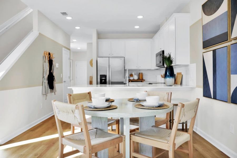 Maple Dining Area
