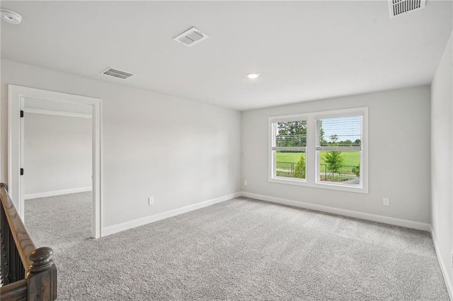 Spacious, unfurnished interior of a new home in Martin Springs - Estate Series, Lawrenceville (Image 27).