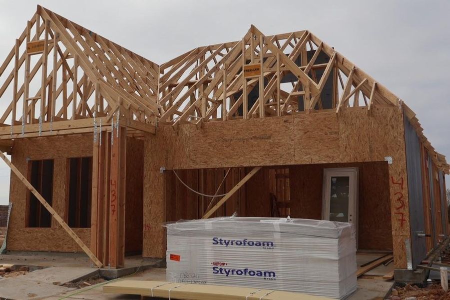 Let us show you how our advanced framing techniques have stood the test of time and allow more insulation for a quieter and more energy efficient home.