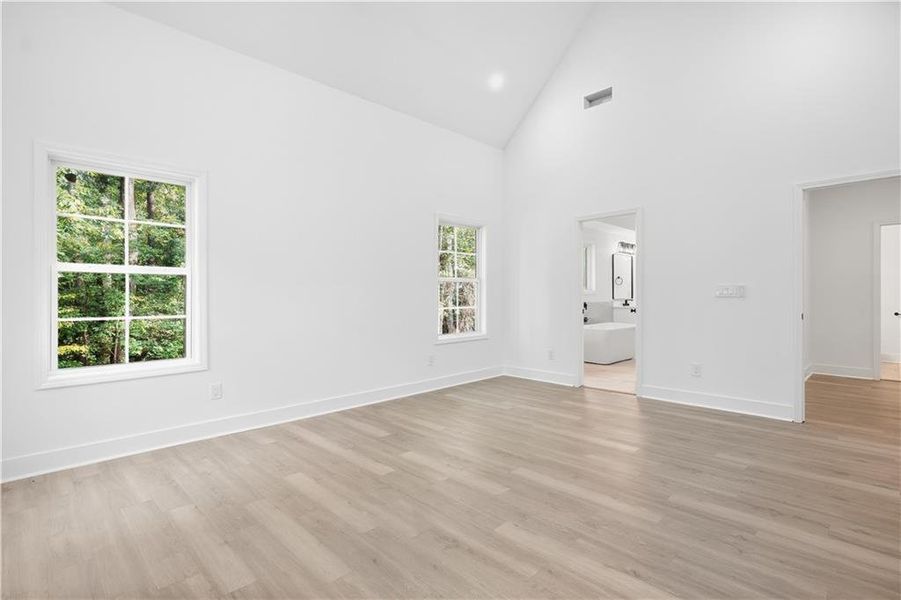 Spacious, unfurnished interior of a new home in , Commerce (Image 29).