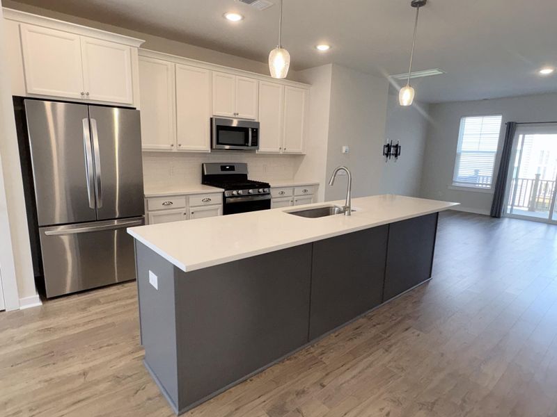 Furnished interior view inside a new home in , Hanahan (Image 5).
