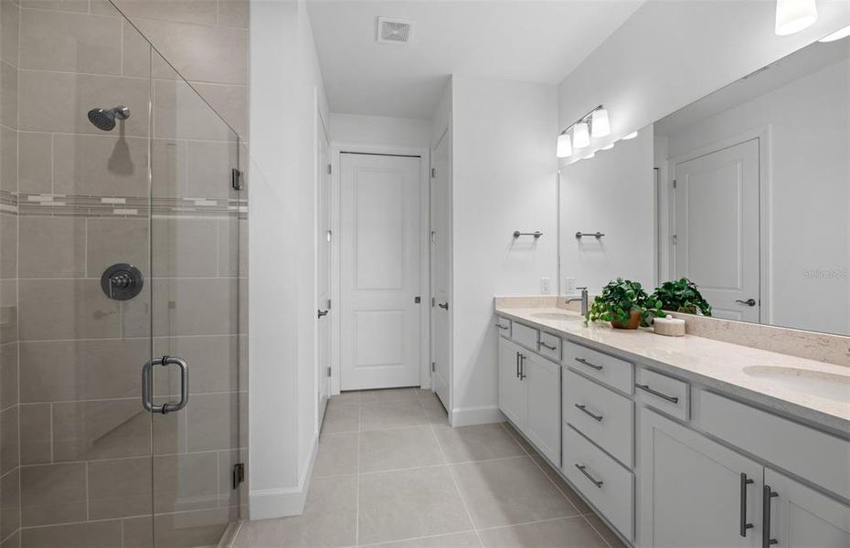 Furnished interior view inside a new home in Legacy Groves, Nokomis (Image 25). Furnished interior view inside a new home in Legacy Groves, Nokomis (Image 25).