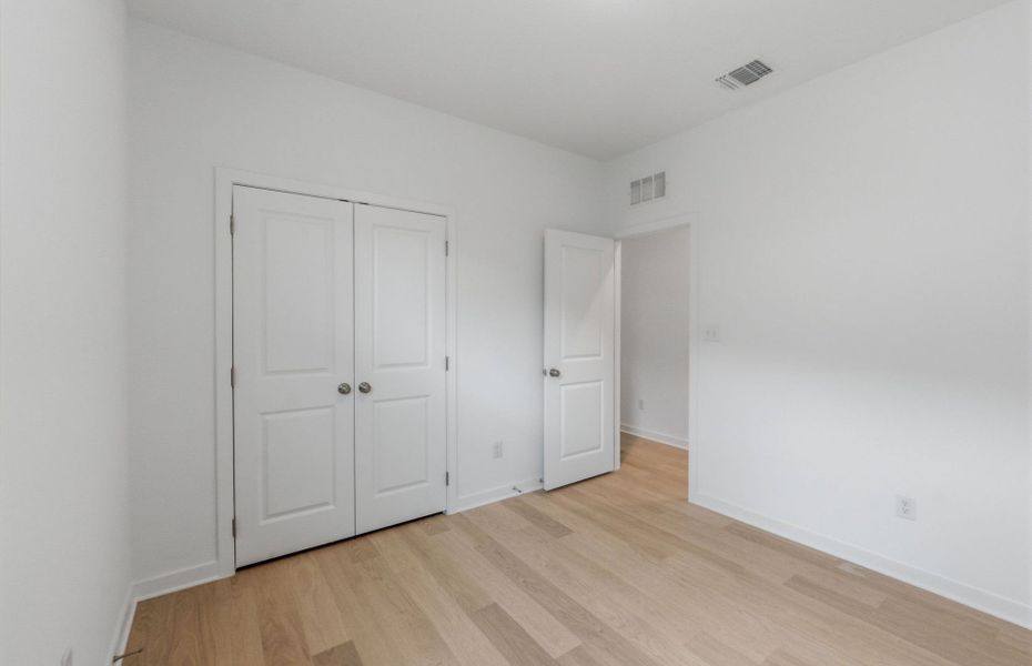Spacious, unfurnished interior of a new home in La Cima, San Marcos (Image 14).