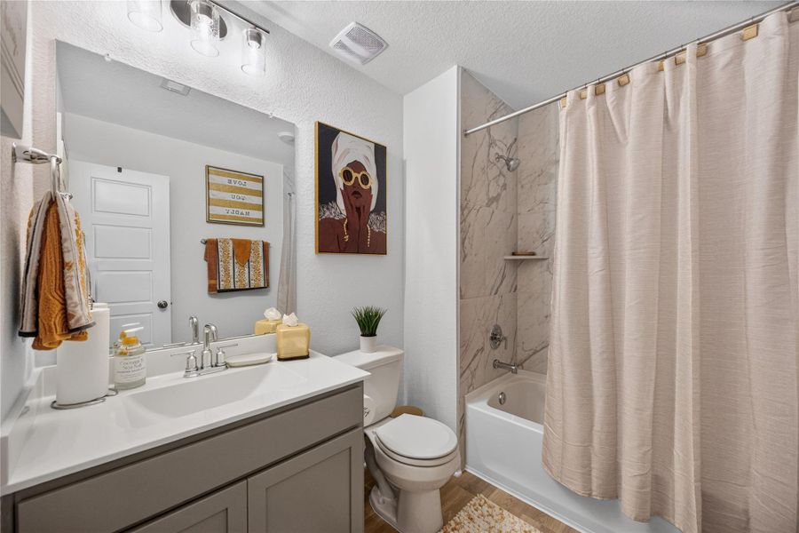 Full Bathroom #1 on 2nd Floor