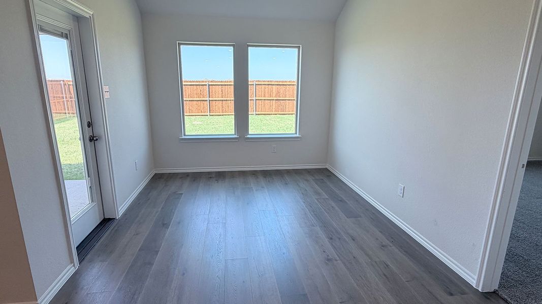 Spacious, unfurnished interior of a new home in Riverfield, Josephine (Image 14).