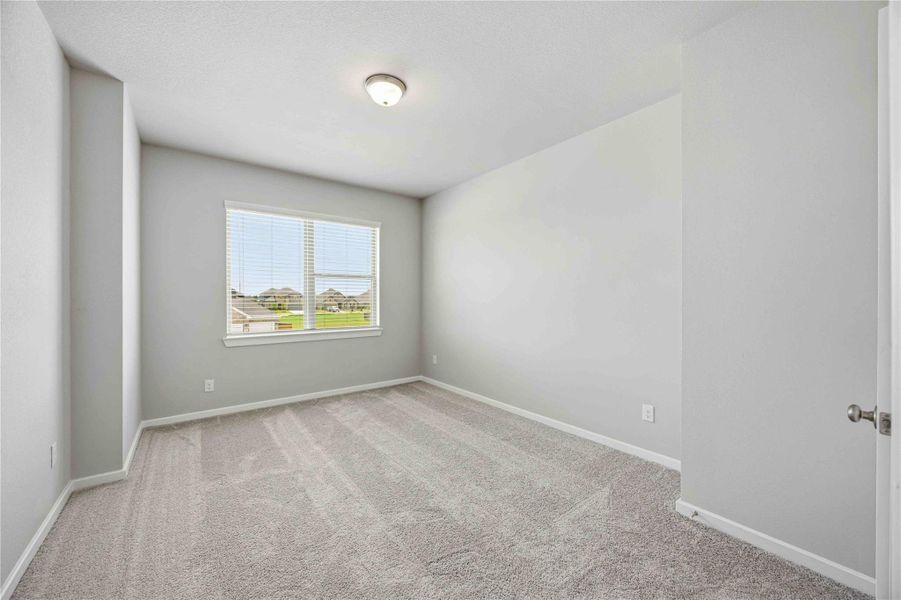 Spacious, unfurnished interior of a new home in Canterra Creek  60', Rosharon (Image 37).