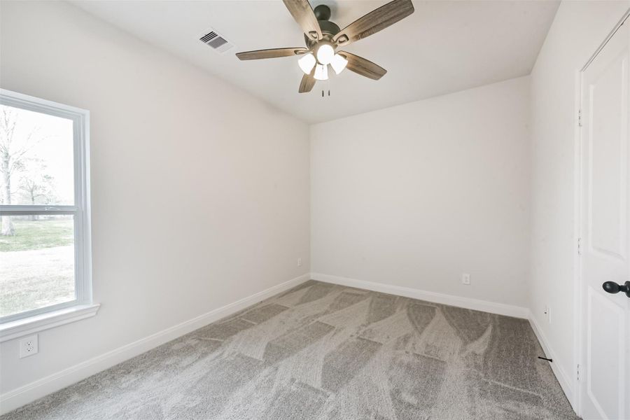 Spacious, unfurnished interior of a new home in , Baytown (Image 32).
