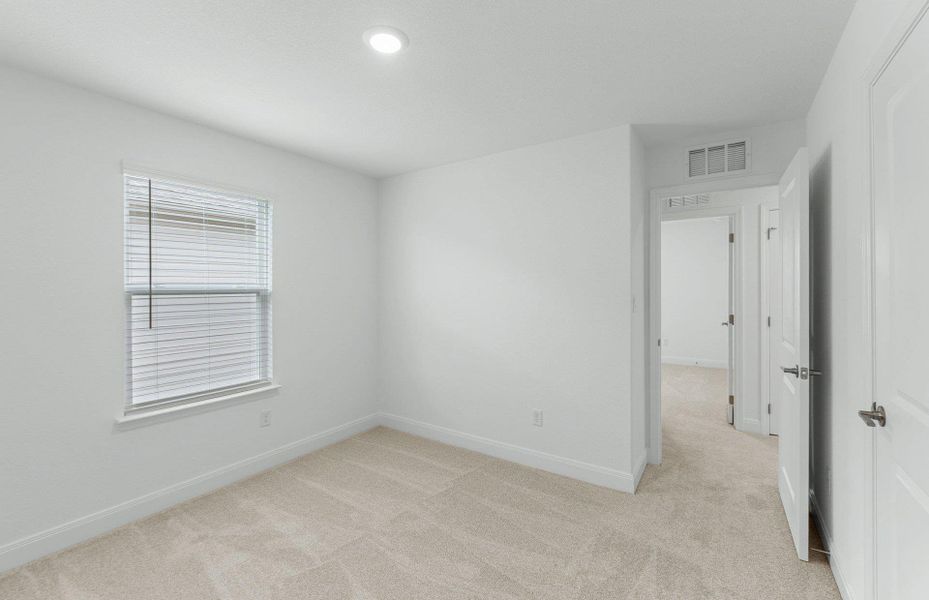 Spacious, unfurnished interior of a new home in Patterson Ranch, Georgetown (Image 14).