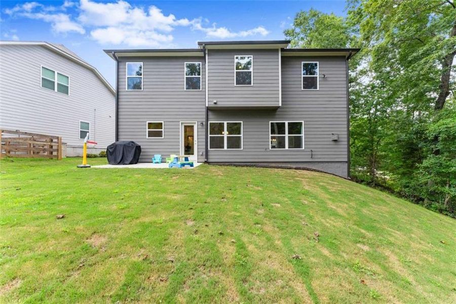 Image 36 of a home in .