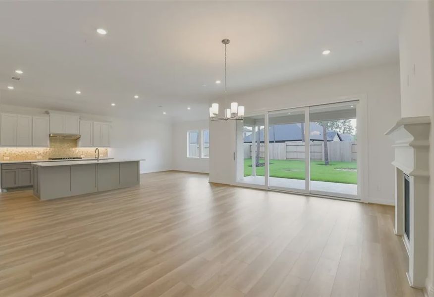 Plan 5019 great room - 9 of 21