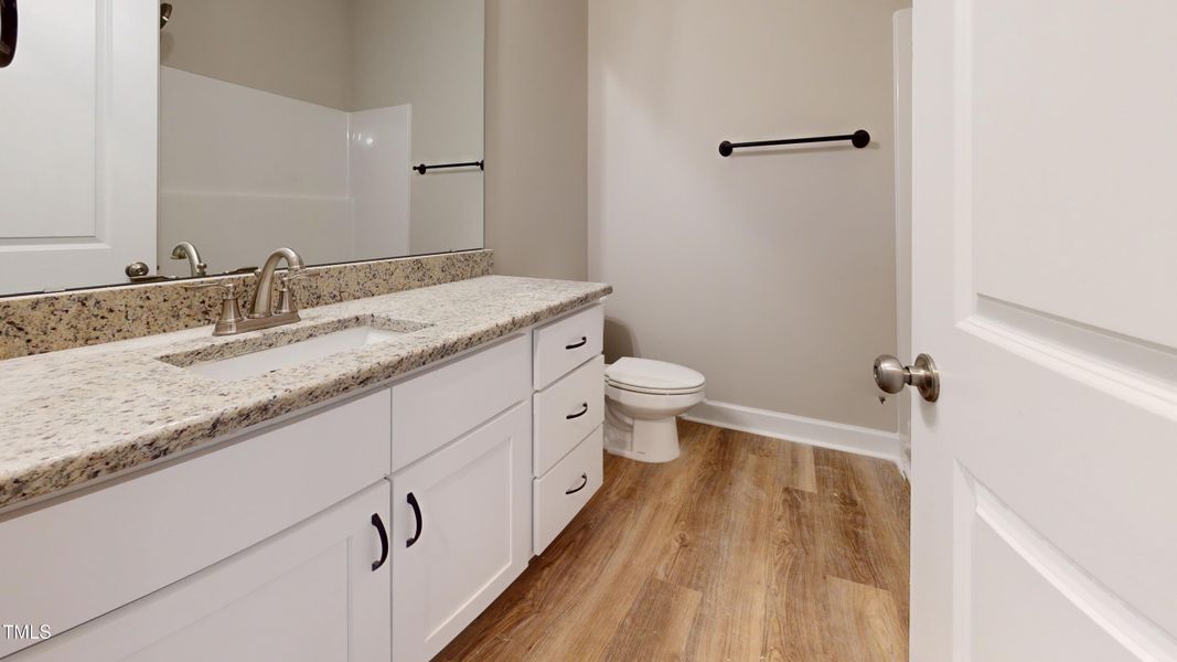 Bathroom (2) Bathroom (2)