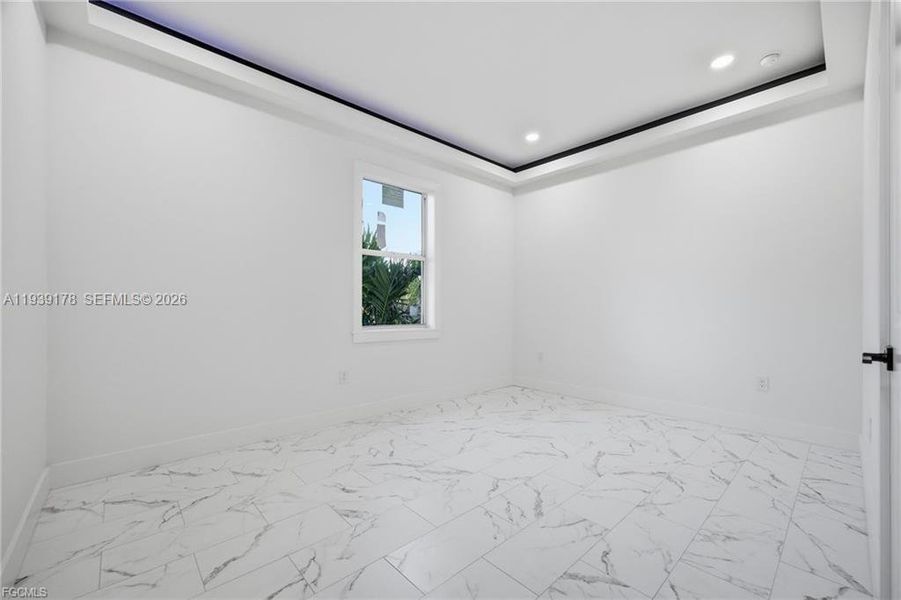 Spacious, unfurnished interior of a new home in , Labelle (Image 31).