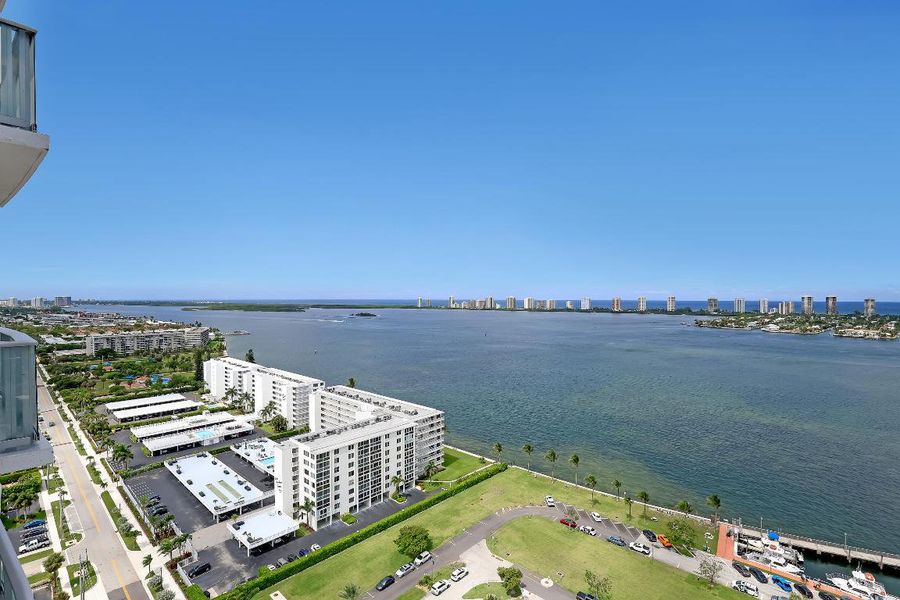 220 Lake Shore #N-2103 (30)