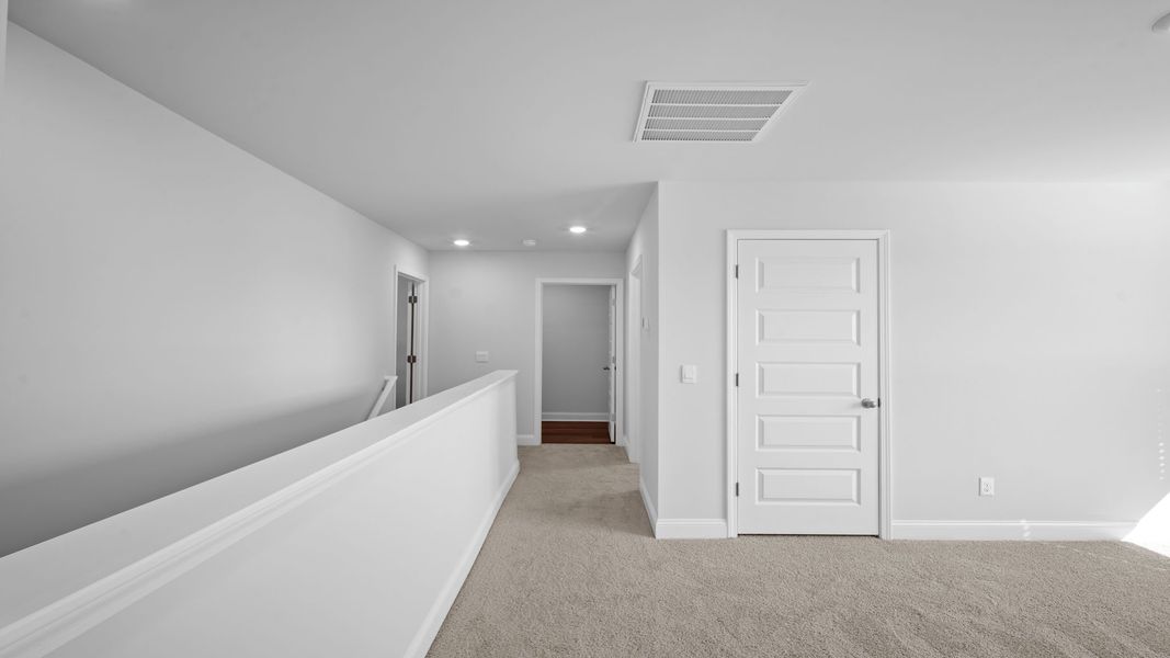 Spacious, unfurnished interior of a new home in Rice Hope, Port Wentworth (Image 32).