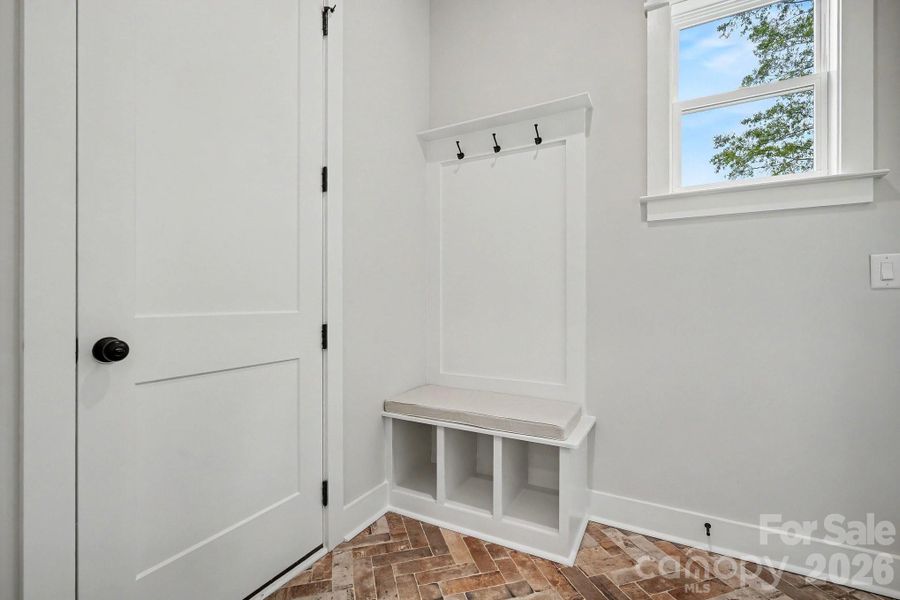Spacious, unfurnished interior of a new home in , Monroe (Image 15).
