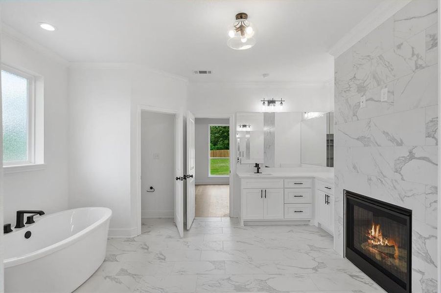Furnished interior view inside a new home in , Tyler (Image 13).