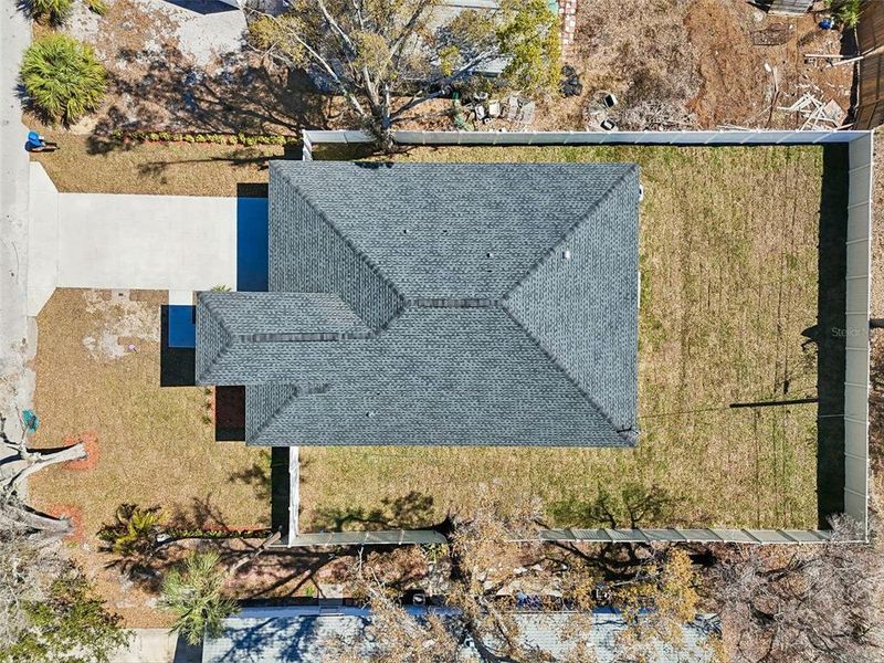 Exterior details and patio area of a home in , Pinellas Park (Image 28).