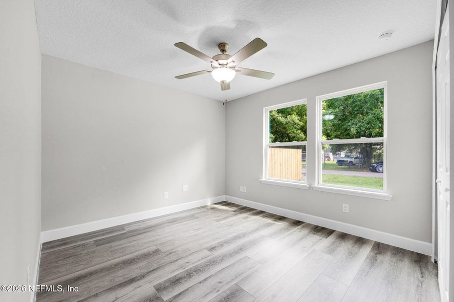 Spacious, unfurnished interior of a new home in , Jacksonville (Image 16).