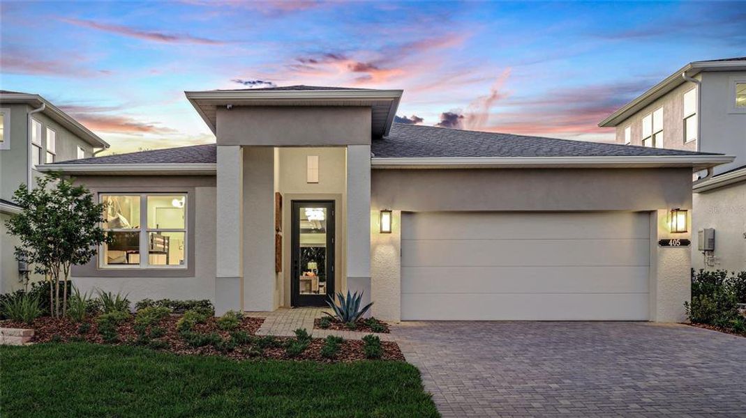 Exterior details and patio area of a home in Cresswind at Hammock Oaks, Lady Lake (Image 2).