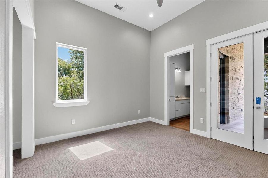 Spacious, unfurnished interior of a new home in , Kemp (Image 26). Spacious, unfurnished interior of a new home in , Kemp (Image 26).