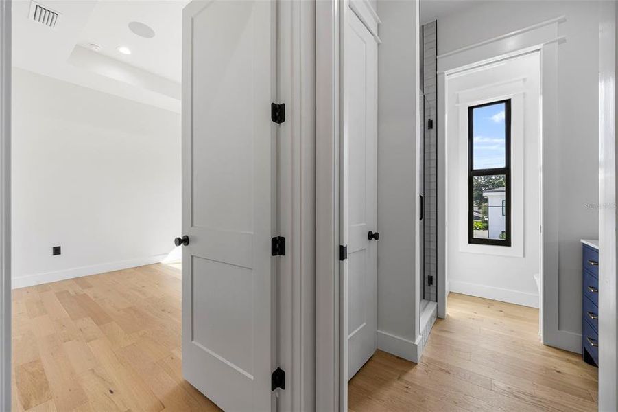 Spacious, unfurnished interior of a new home in , Tampa (Image 76). Spacious, unfurnished interior of a new home in , Tampa (Image 76).