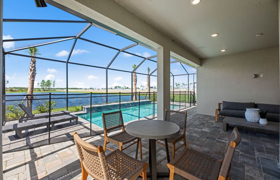 Covered lanai, a shaded space to make outdoor memories