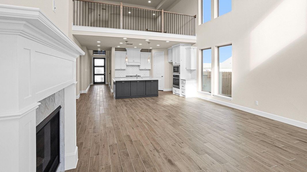 Spacious, unfurnished interior of a new home in Escondido 50', Magnolia (Image 12).