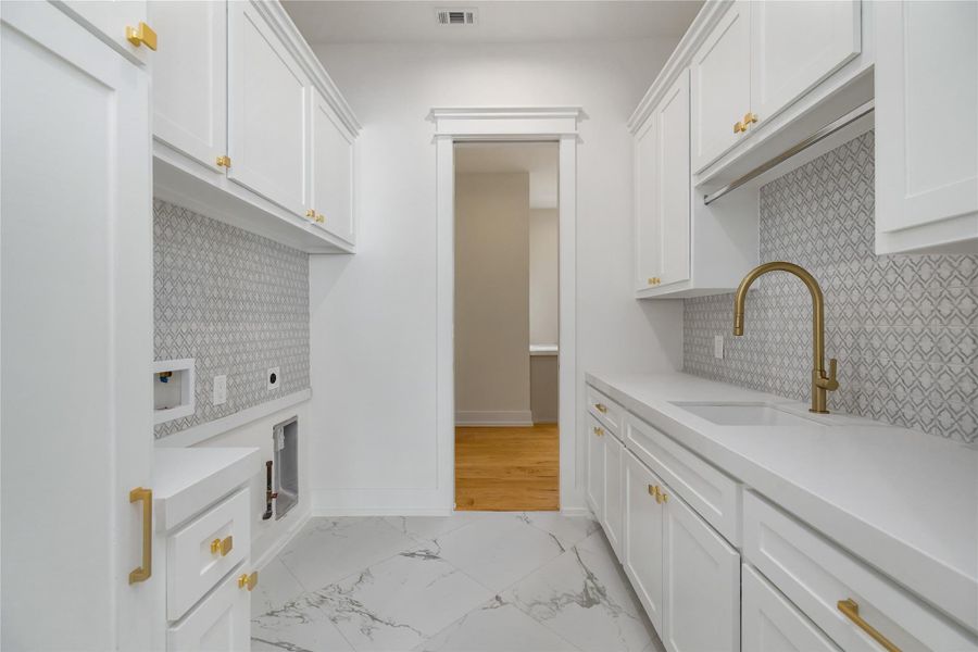 Furnished interior view inside a new home in , Houston (Image 40).