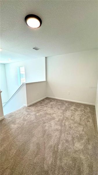 Spacious, unfurnished interior of a new home in Hunt Club Groves, Lake Wales (Image 15).