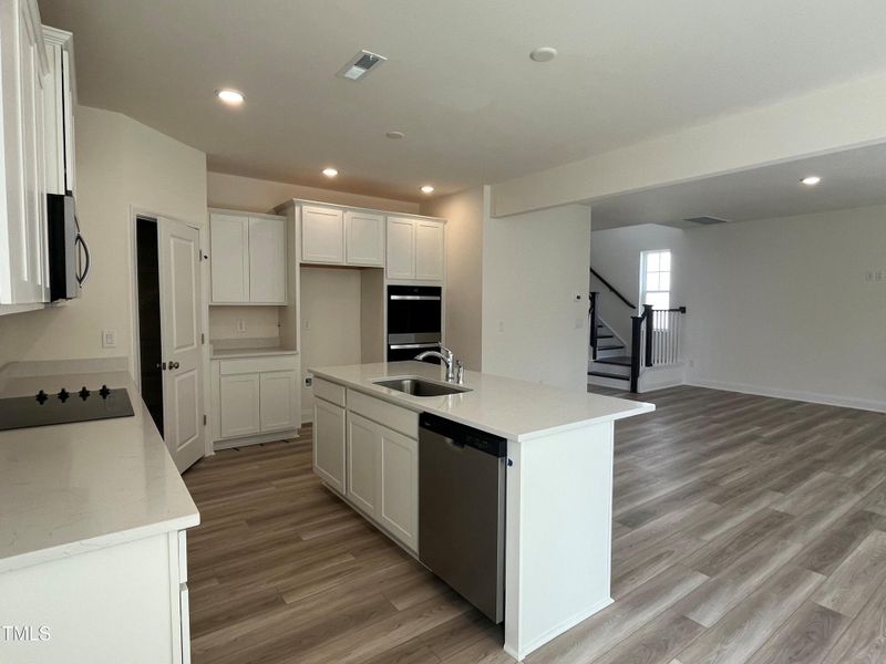 Kitchen with lots of counterspace