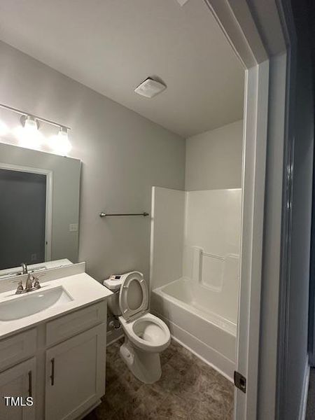 2913 secondary bath