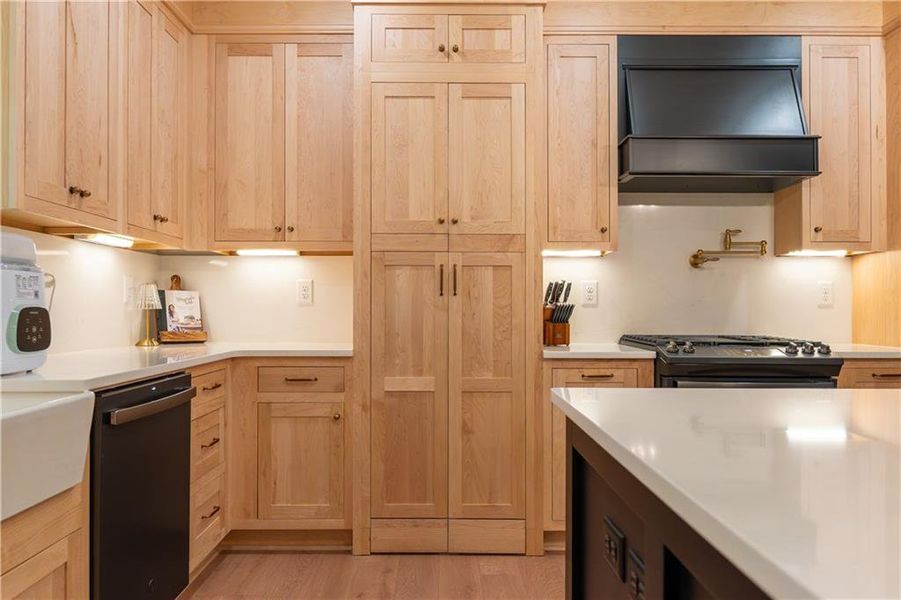 Furnished interior view inside a new home in , Silver Creek (Image 29). Furnished interior view inside a new home in , Silver Creek (Image 29).