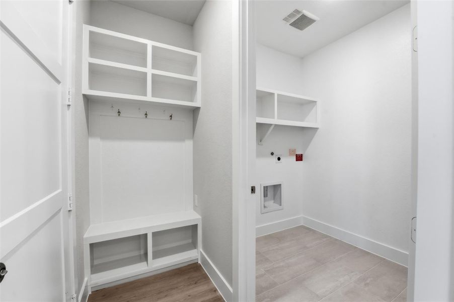 Spacious, unfurnished interior of a new home in Bridgeland, Cypress (Image 14).