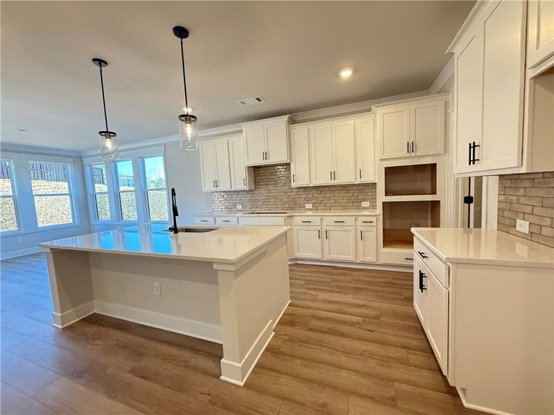 Furnished interior view inside a new home in Ponderosa Farms Manor, Gainesville (Image 12).
