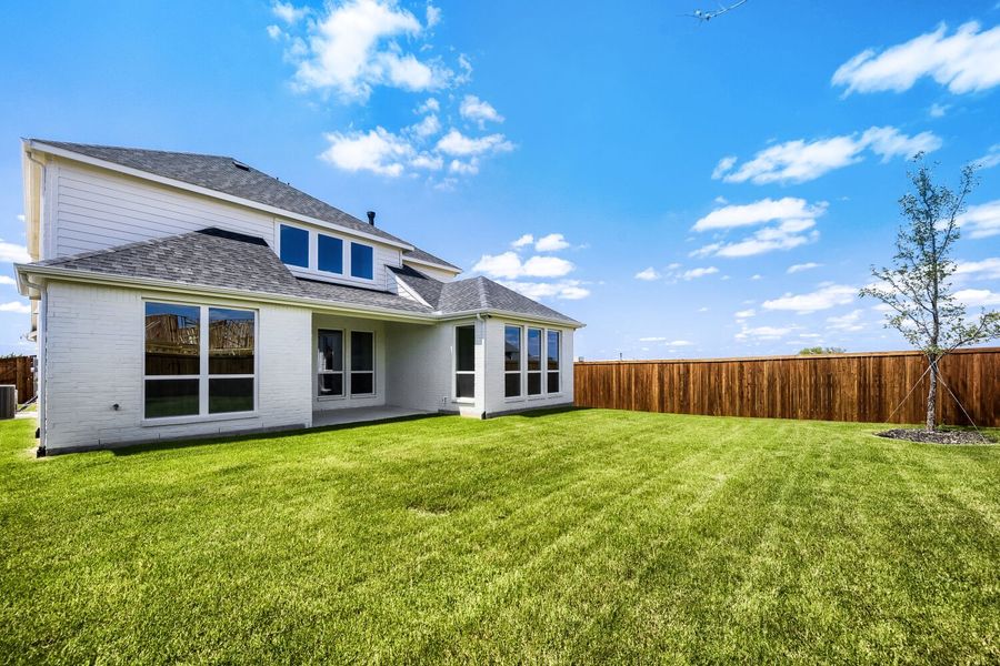 1636 Corrnwall - Rear Exterior